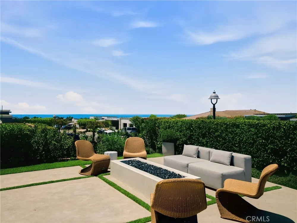 1120 White Sails Way Corona del Mar, CA 92625