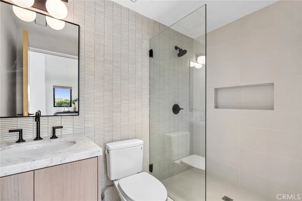 1120 White Sails Way Corona del Mar, CA 92625