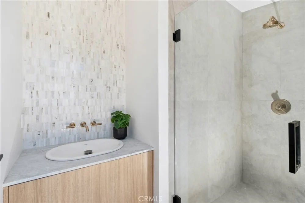 1120 White Sails Way Corona del Mar, CA 92625
