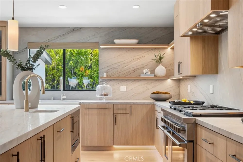 1120 White Sails Way Corona del Mar, CA 92625