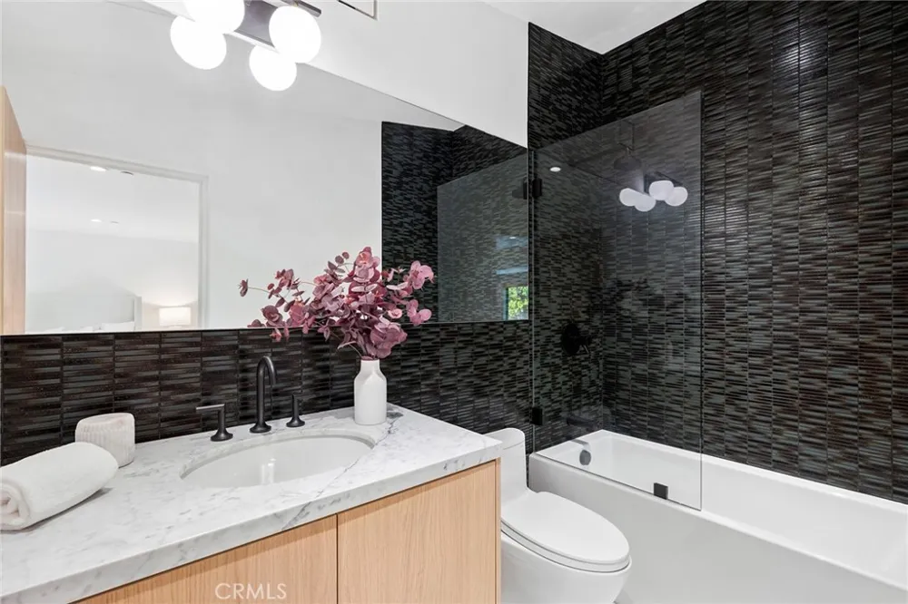 1120 White Sails Way Corona del Mar, CA 92625