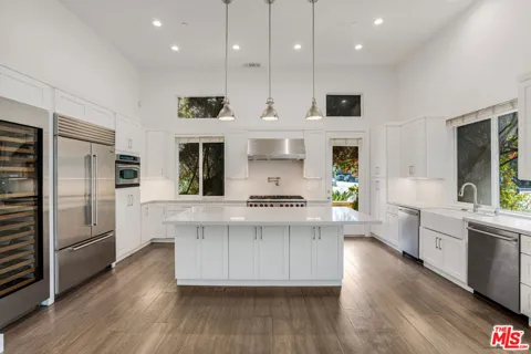 5744 Celedon #28
