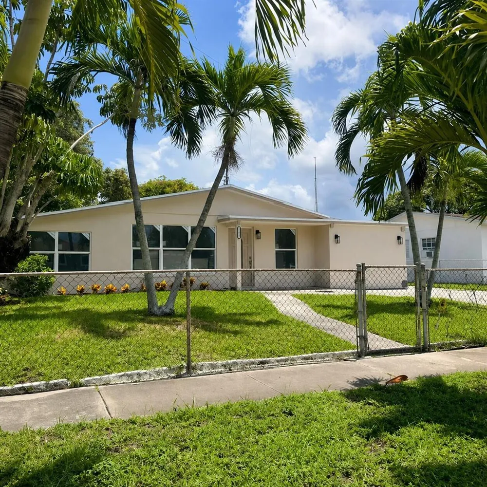 1321 W 3rd Street Riviera Beach, FL 33404