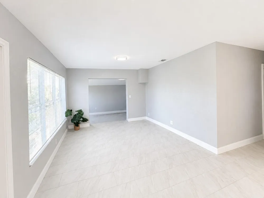 1321 W 3rd Street Riviera Beach, FL 33404
