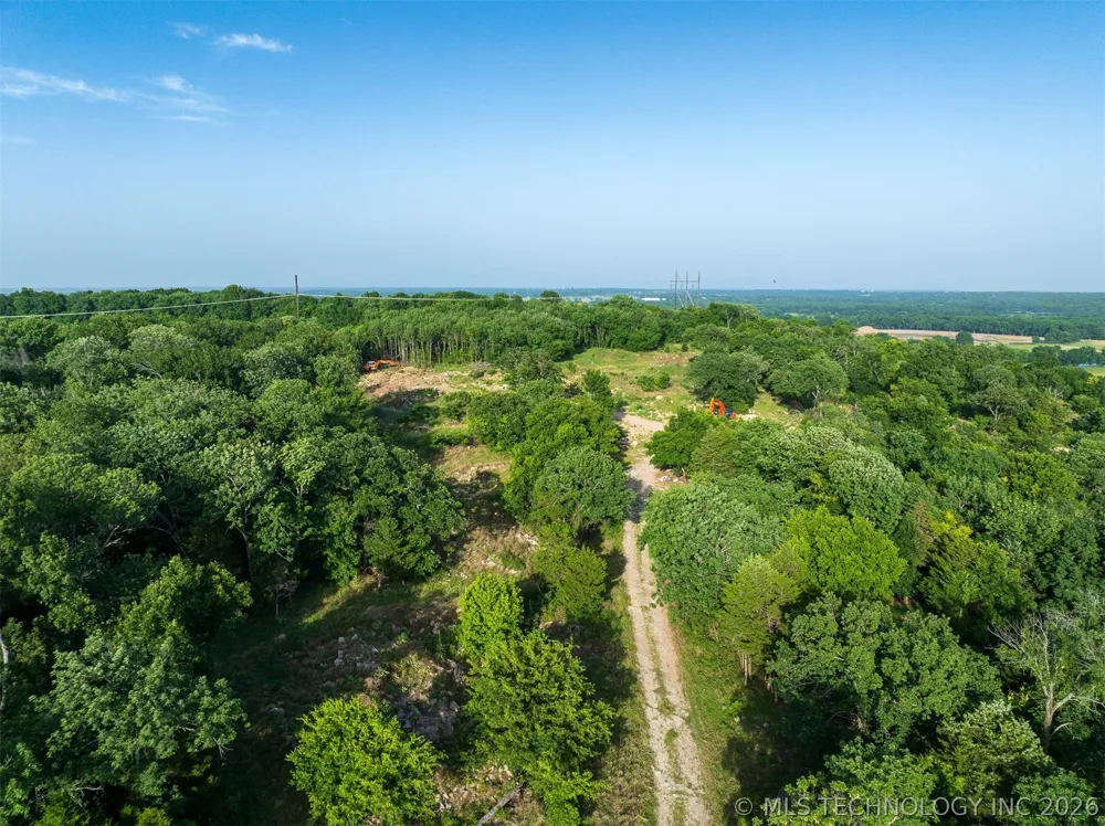 45 S 453 ROAD Claremore, OK 74017