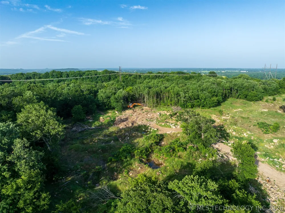 45 S 453 ROAD Claremore, OK 74017