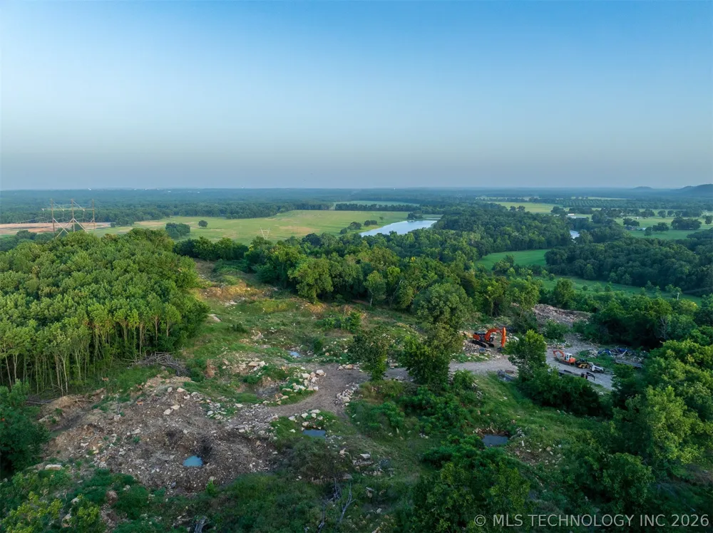 45 S 453 ROAD Claremore, OK 74017
