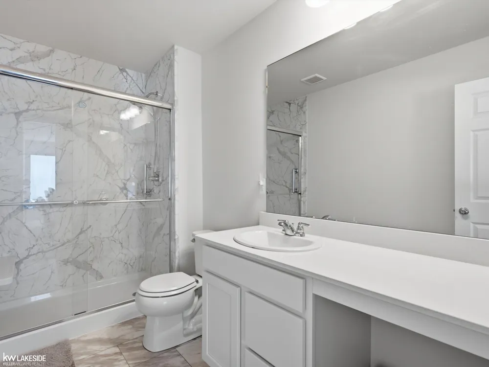 54470 Heron Circle Chesterfield Township, MI 48047
