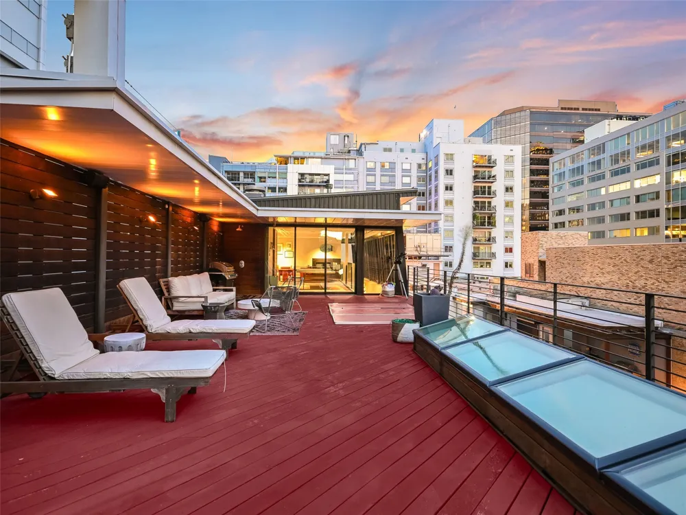 811 Congress Avenue Austin, TX 78701