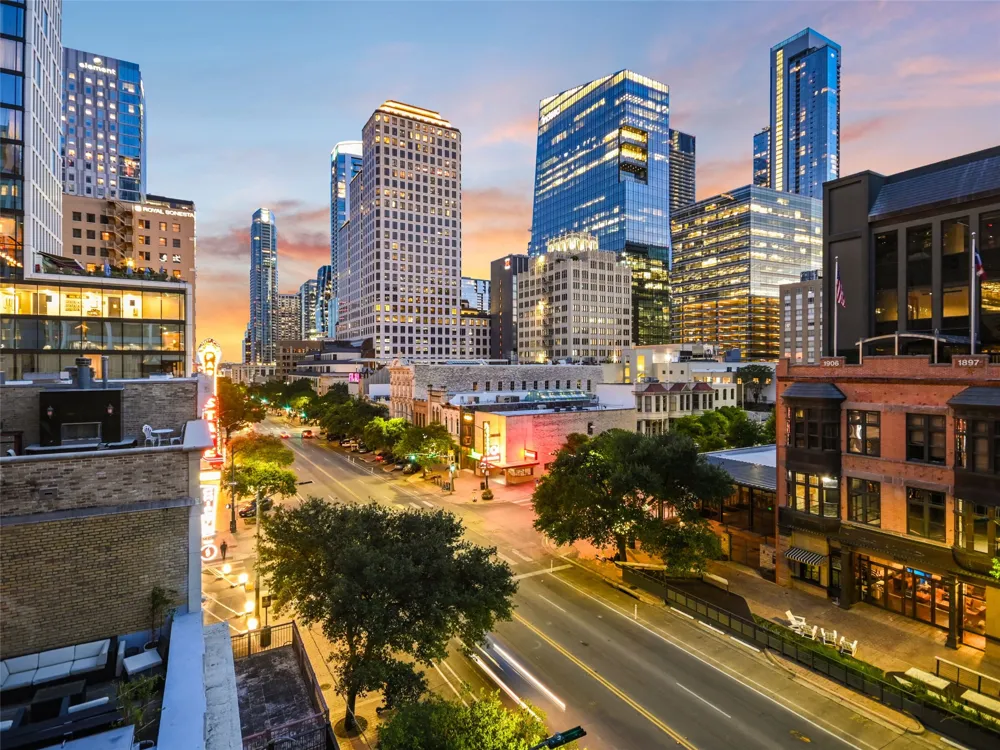 811 Congress Avenue Austin, TX 78701