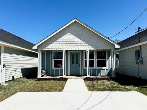 4103 Coon St