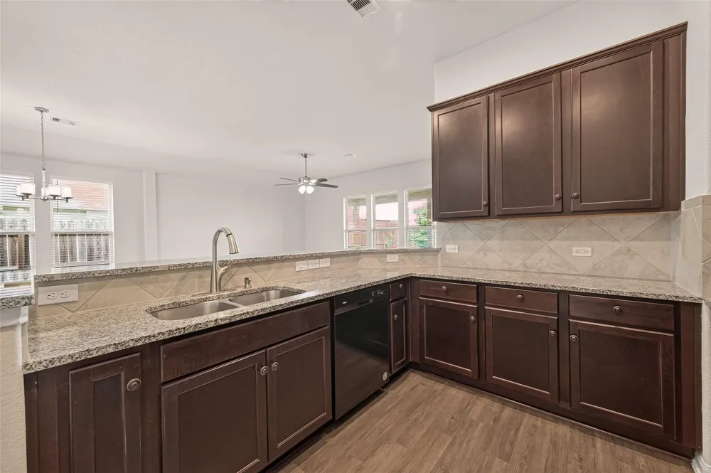 207 White Wing Lane Sealy, TX 77474