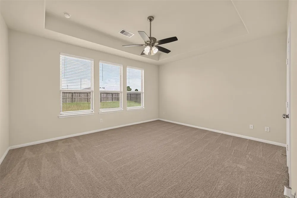 207 White Wing Lane Sealy, TX 77474