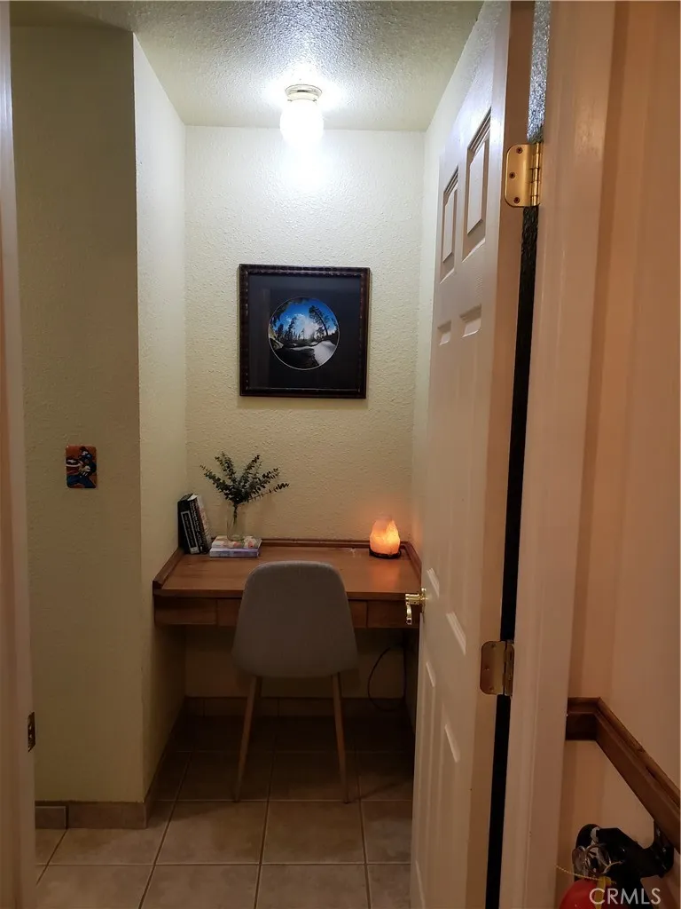 32745 Hilltop Running Springs, CA 92382