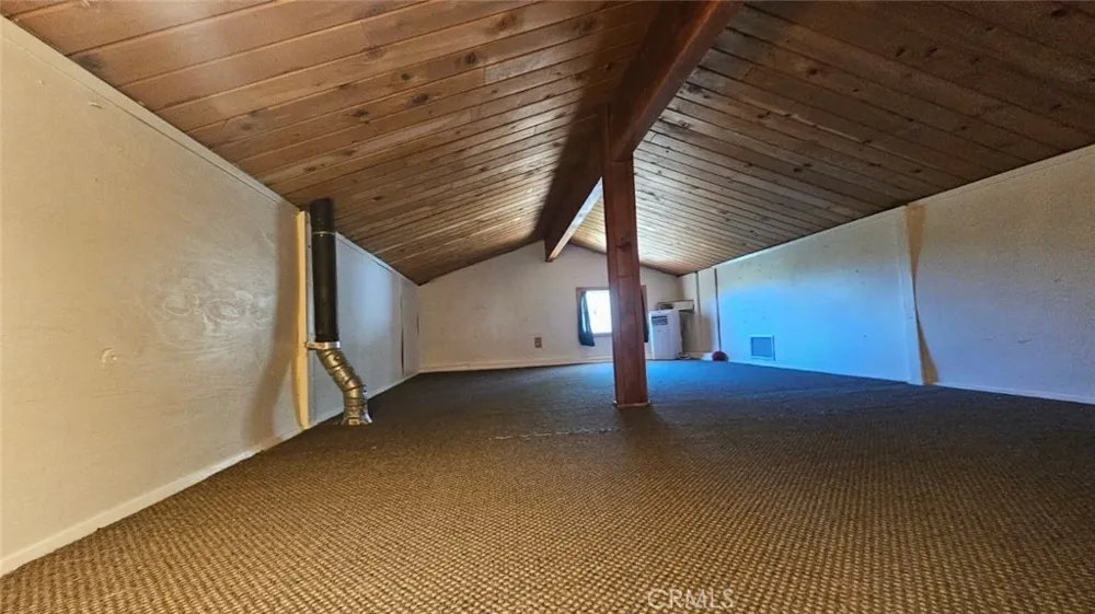 32745 Hilltop Running Springs, CA 92382