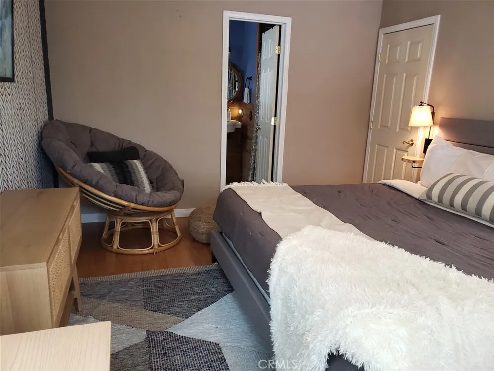 32745 Hilltop Running Springs, CA 92382