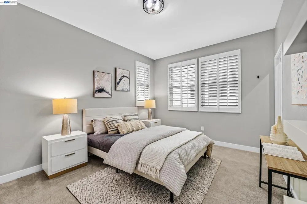 1920 Willow St Alameda, CA 94501