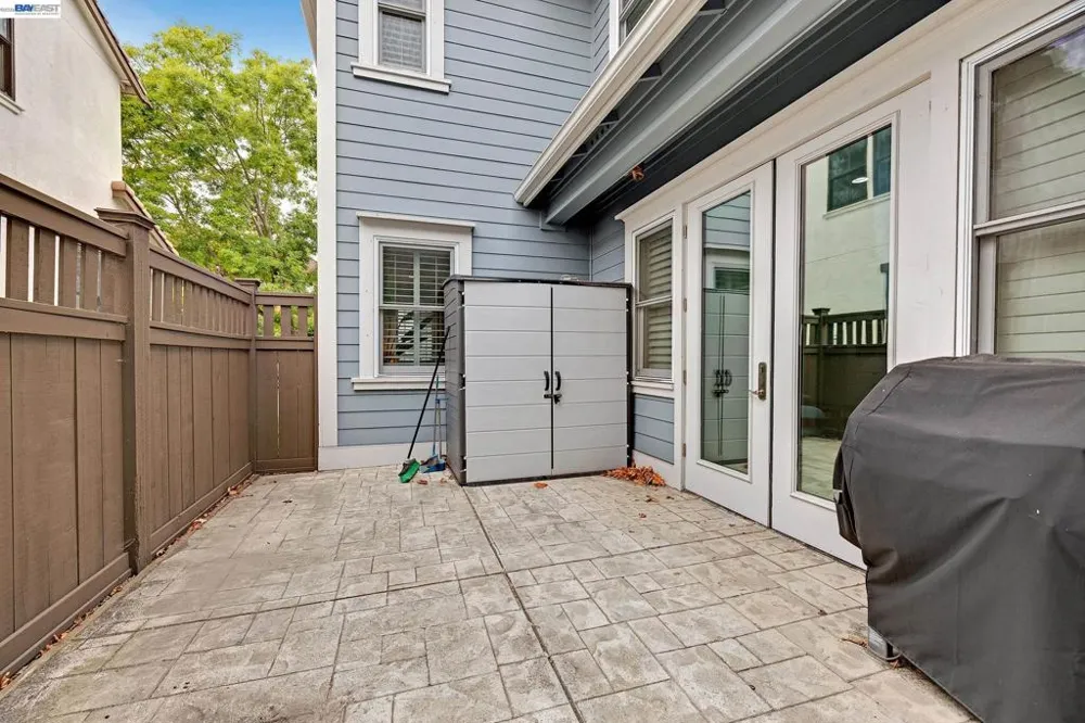 1920 Willow St Alameda, CA 94501