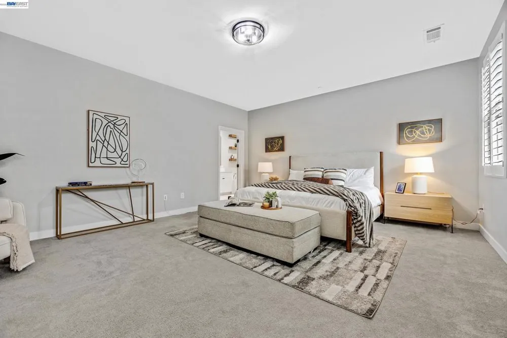 1920 Willow St Alameda, CA 94501