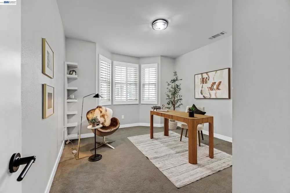 1920 Willow St Alameda, CA 94501