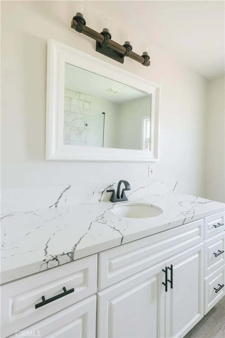1127 Turning Bend Claremont, CA 91711