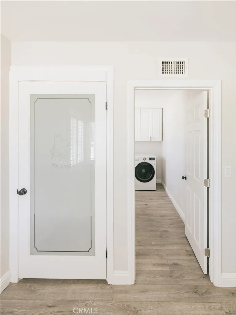 1127 Turning Bend Claremont, CA 91711
