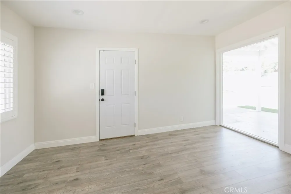 1127 Turning Bend Claremont, CA 91711