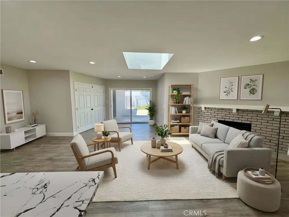 1127 Turning Bend Claremont, CA 91711