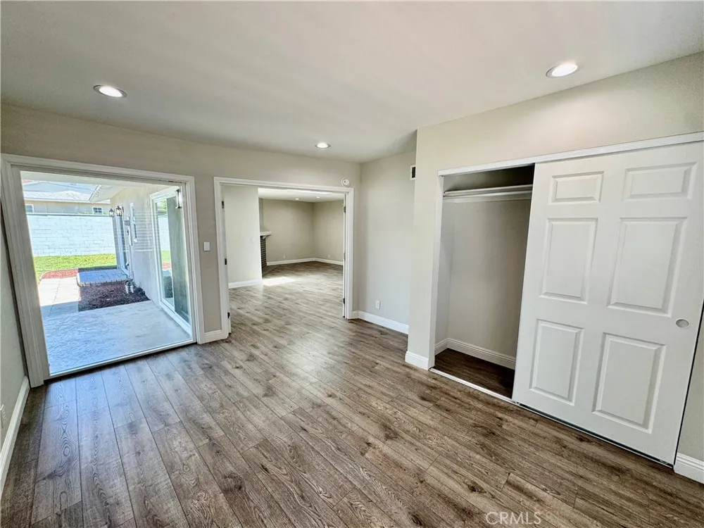 1127 Turning Bend Claremont, CA 91711
