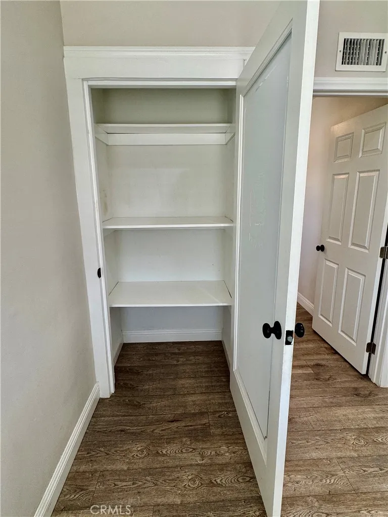 1127 Turning Bend Claremont, CA 91711