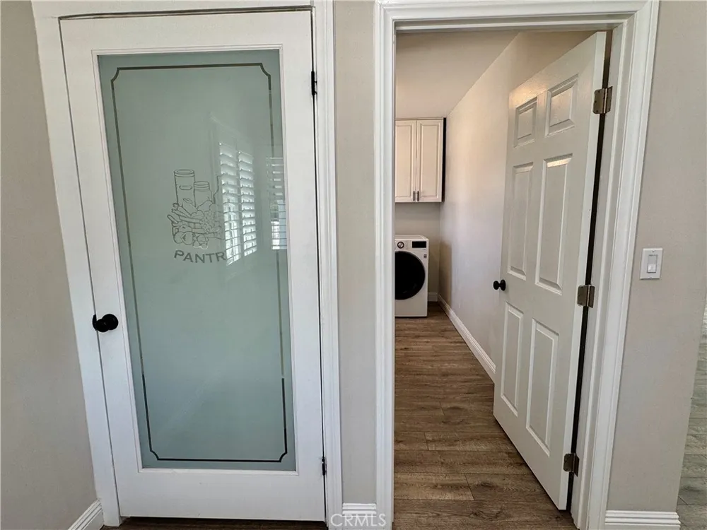 1127 Turning Bend Claremont, CA 91711