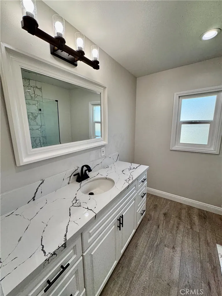 1127 Turning Bend Claremont, CA 91711