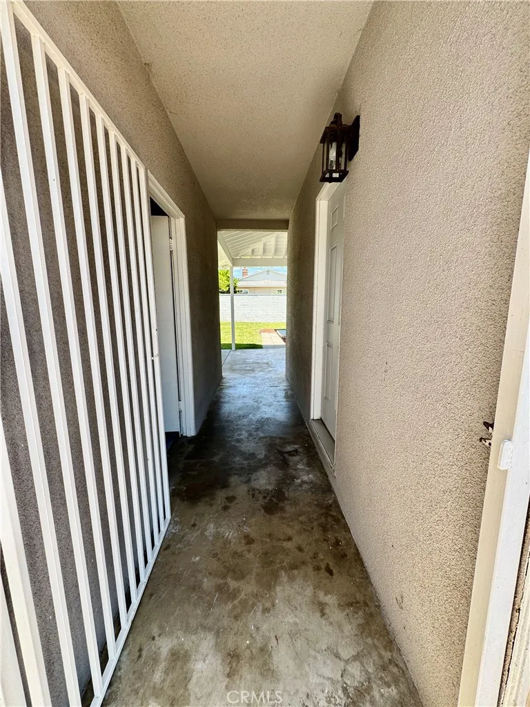 1127 Turning Bend Claremont, CA 91711
