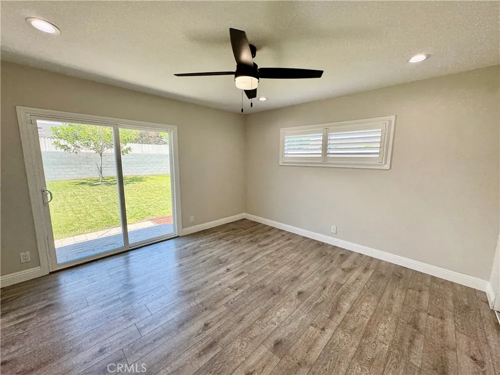 1127 Turning Bend Claremont, CA 91711