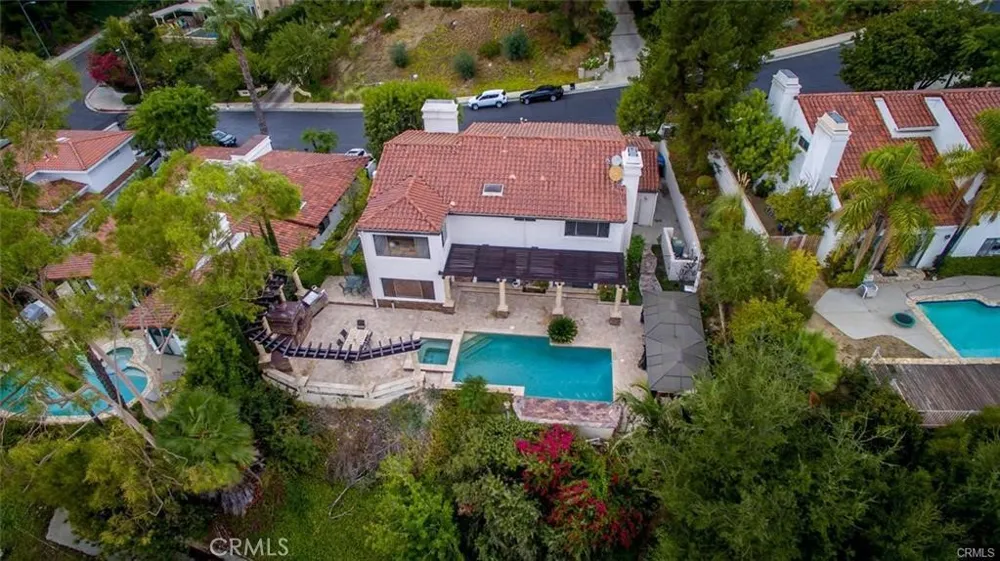 4422 Alta Tupelo Calabasas, CA 91302