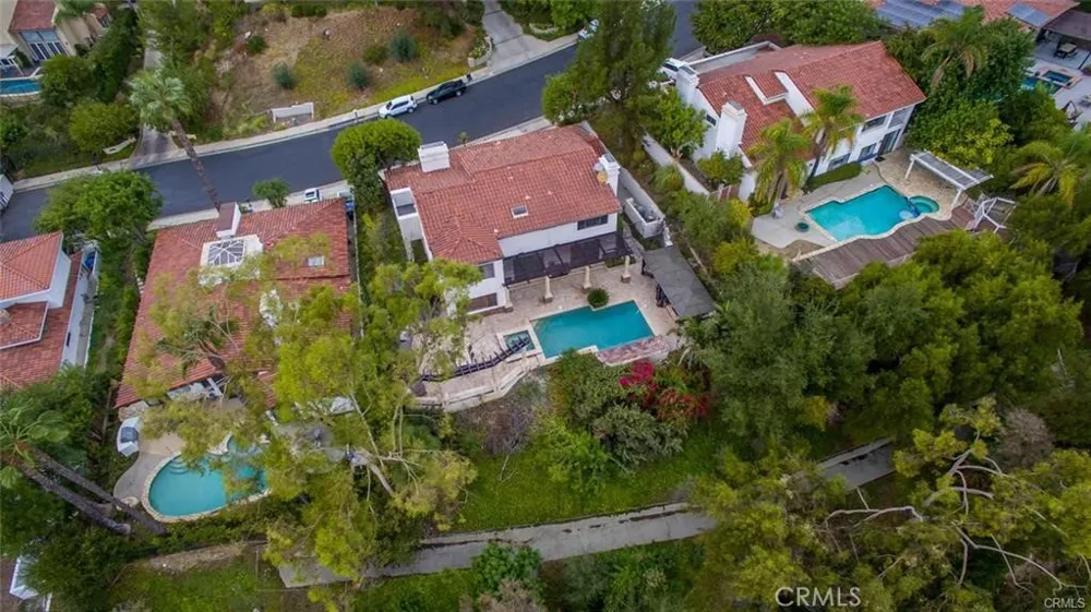 4422 Alta Tupelo Calabasas, CA 91302