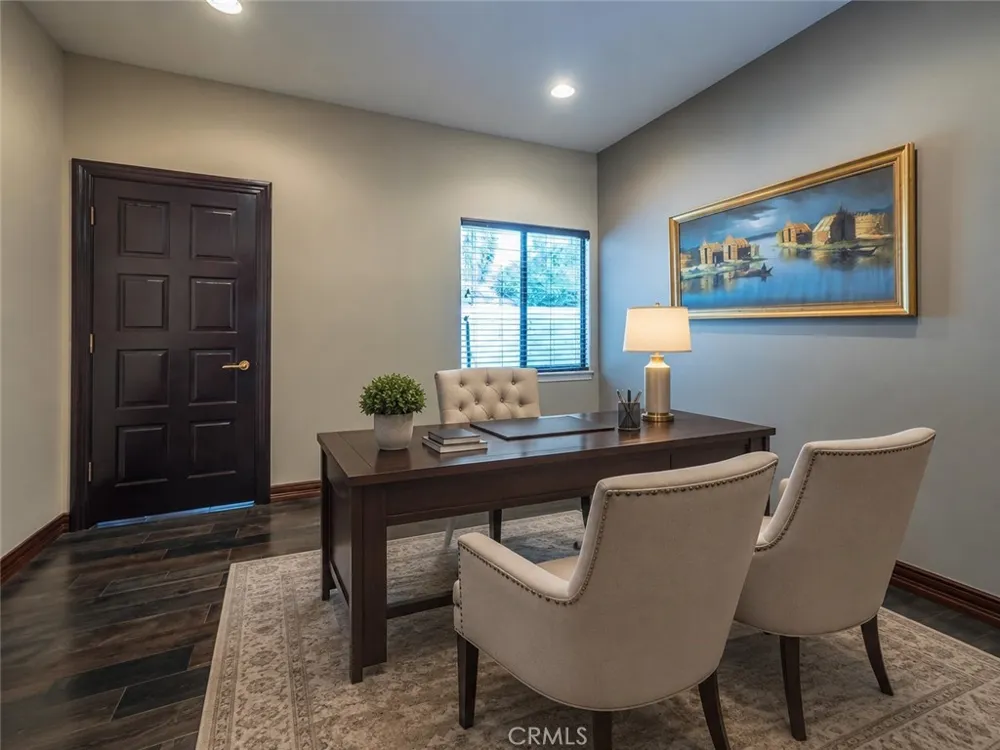 4422 Alta Tupelo Calabasas, CA 91302