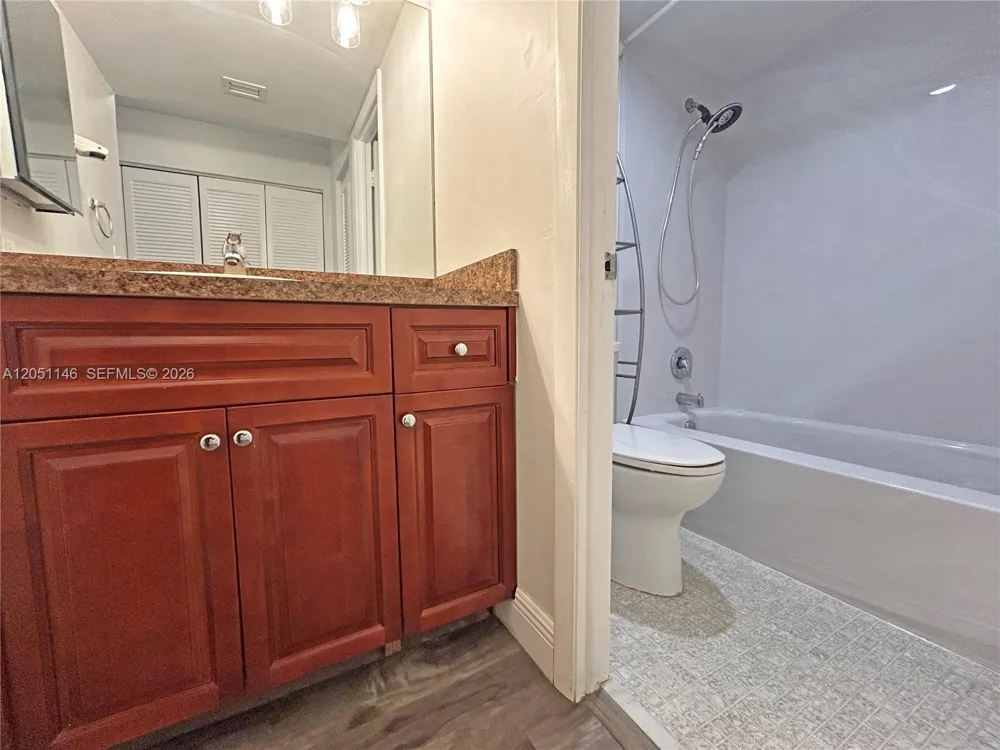 1400 Saint Charles Pl #217 Pembroke Pines, FL 33026