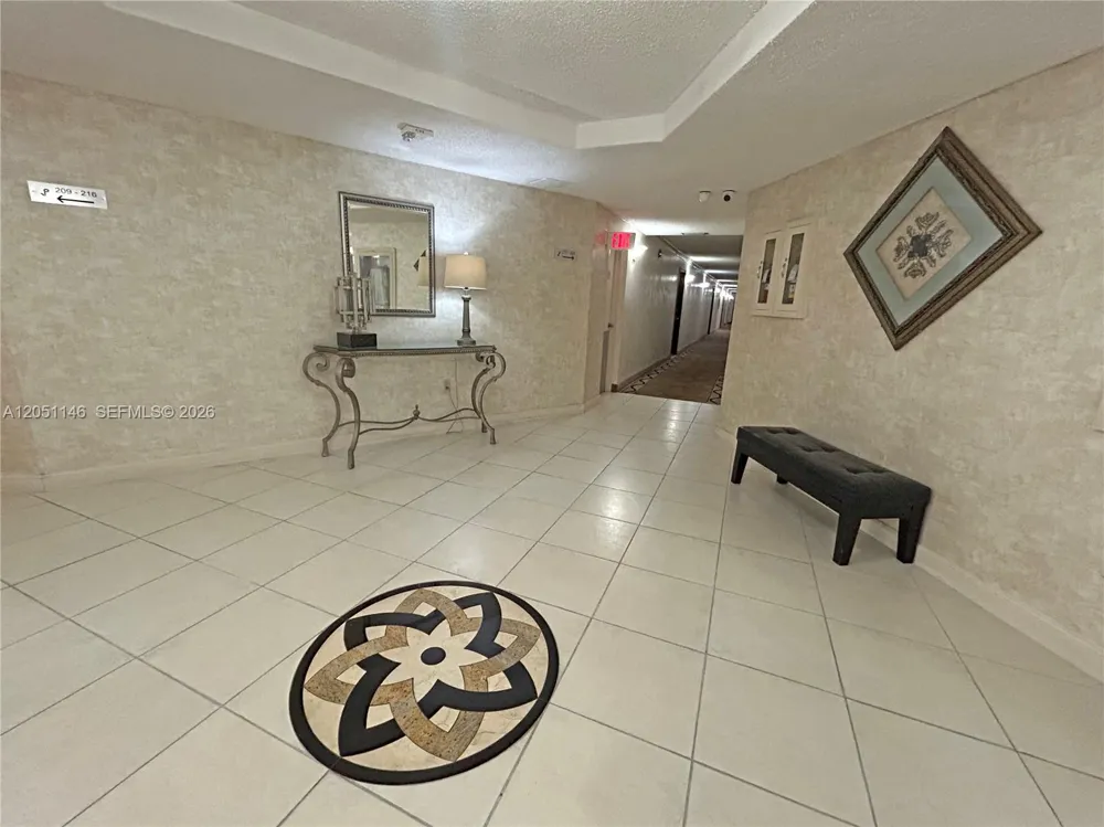 1400 Saint Charles Pl #217 Pembroke Pines, FL 33026