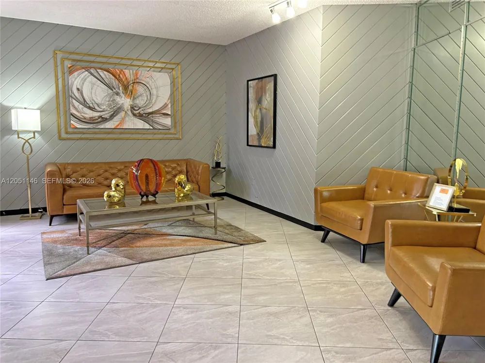 1400 Saint Charles Pl #217 Pembroke Pines, FL 33026