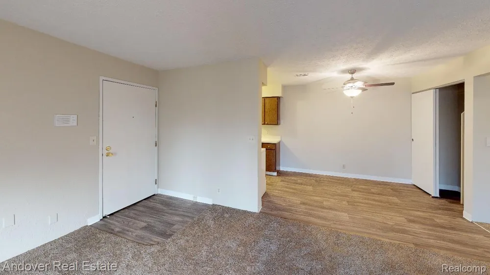 3021 POINTE DRIVE Blackman Charter Township, MI 49202