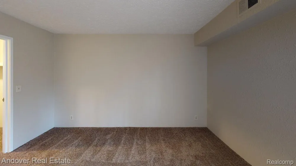 3021 POINTE DRIVE Blackman Charter Township, MI 49202