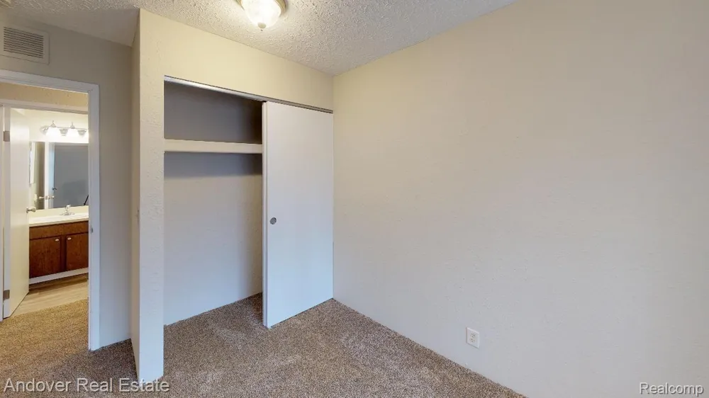 3021 POINTE DRIVE Blackman Charter Township, MI 49202