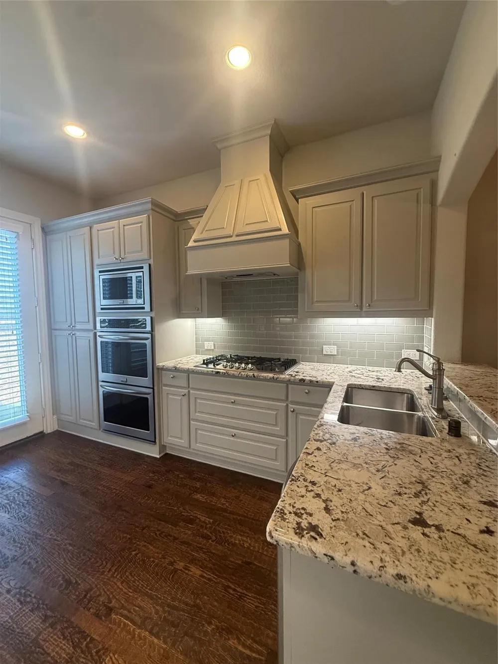 4229 Colton Drive Carrollton, TX 75010