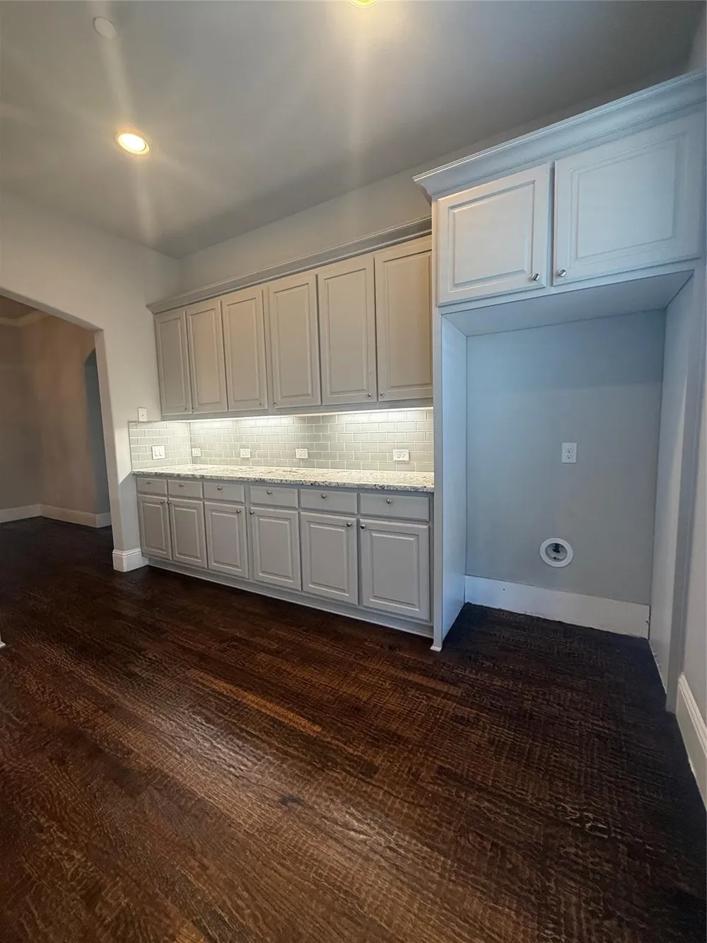 4229 Colton Drive Carrollton, TX 75010