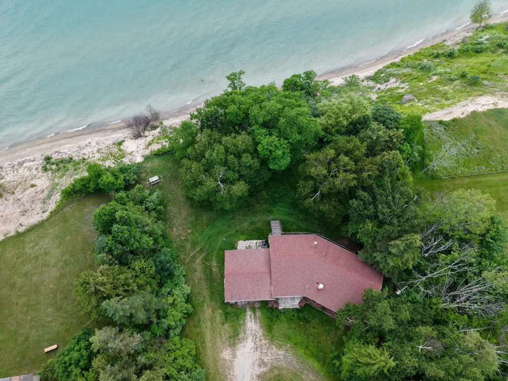 4771 S Lakeshore Drive Ludington, MI 49431