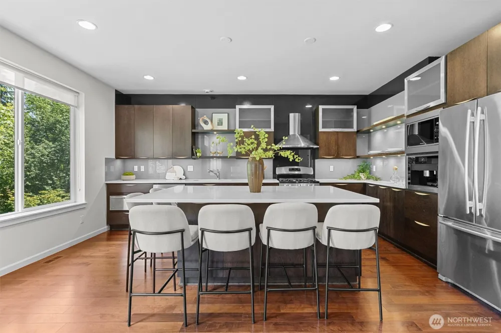 16198 SE 51st Place Bellevue, WA 98006