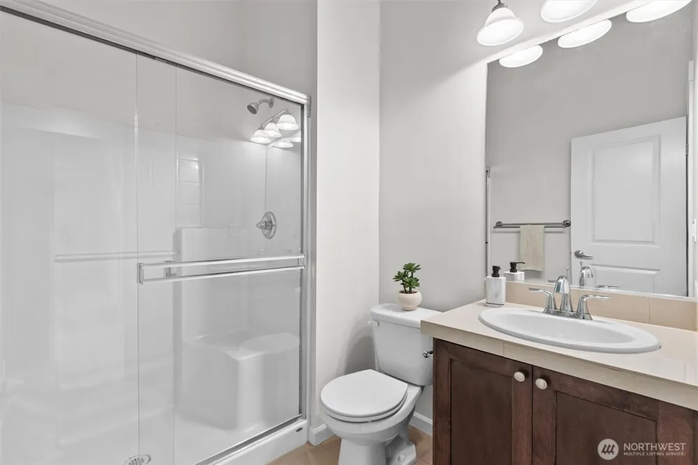 16198 SE 51st Place Bellevue, WA 98006
