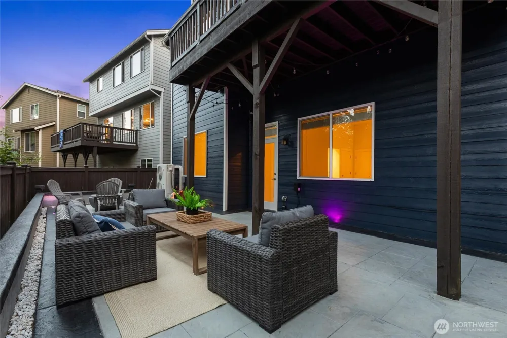 16198 SE 51st Place Bellevue, WA 98006