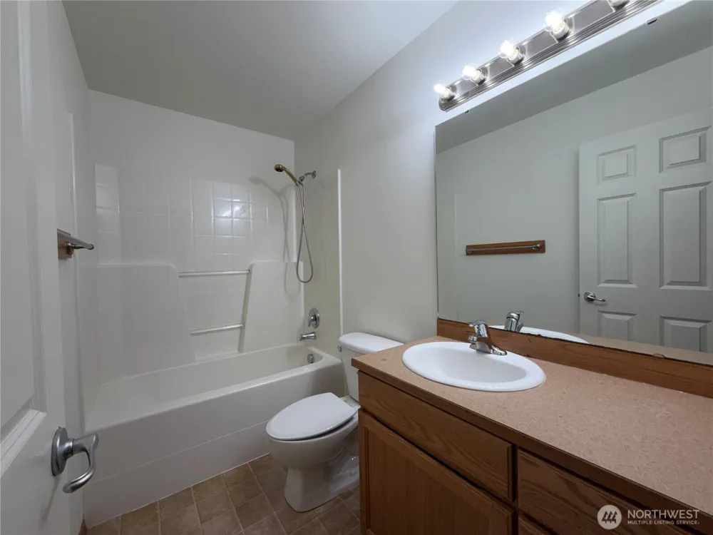 6731 37th Street NE Marysville, WA 98270